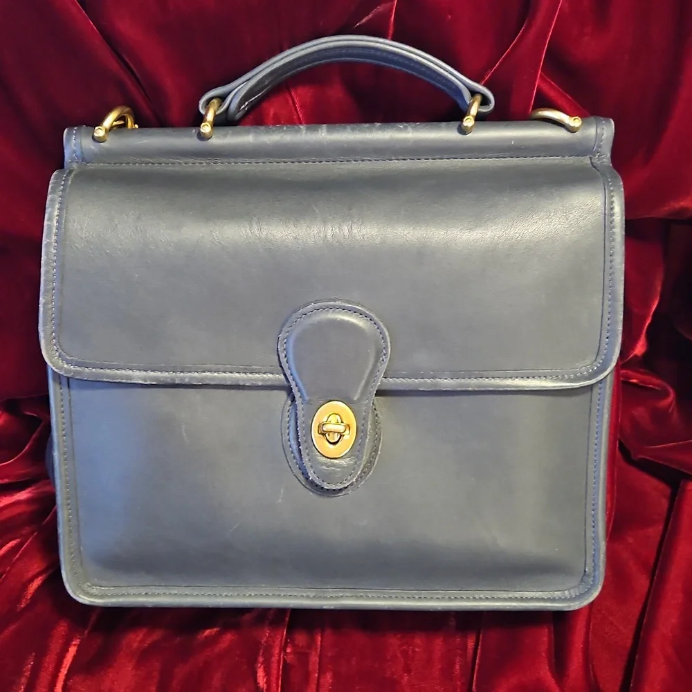 Vintage Coach Blue Leather Handbag - Picture 12 of 16